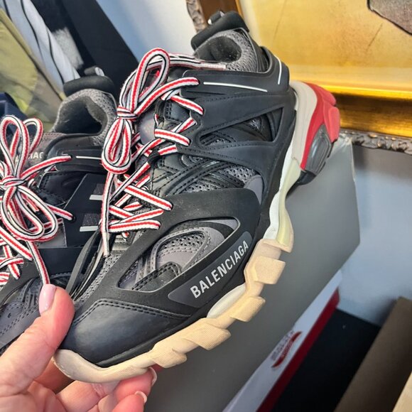 Balenciaga Track Sneakers Woman - Picture 2 of 3